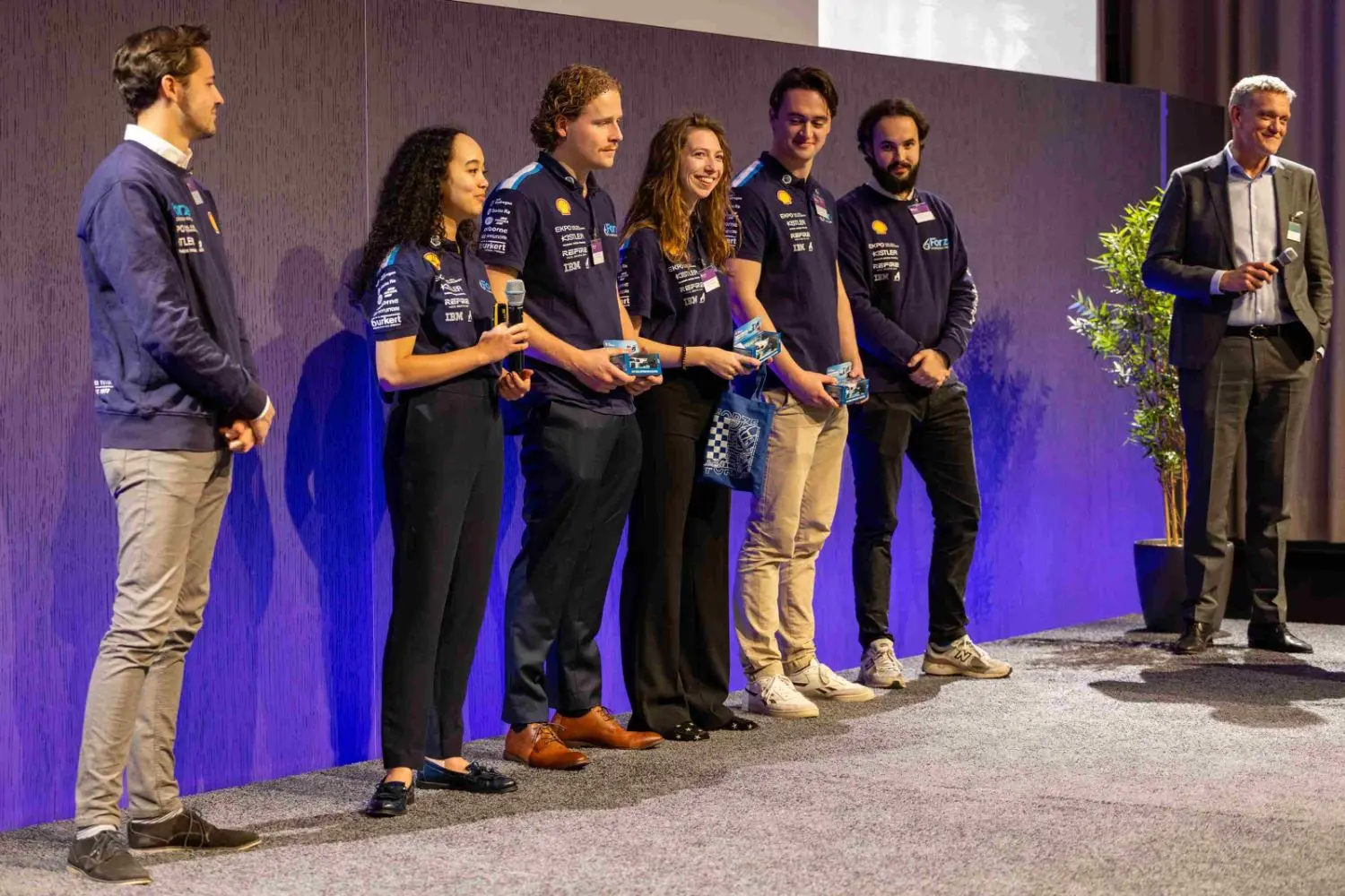 SB-20231129-SRI-ResilienceSummit-0394