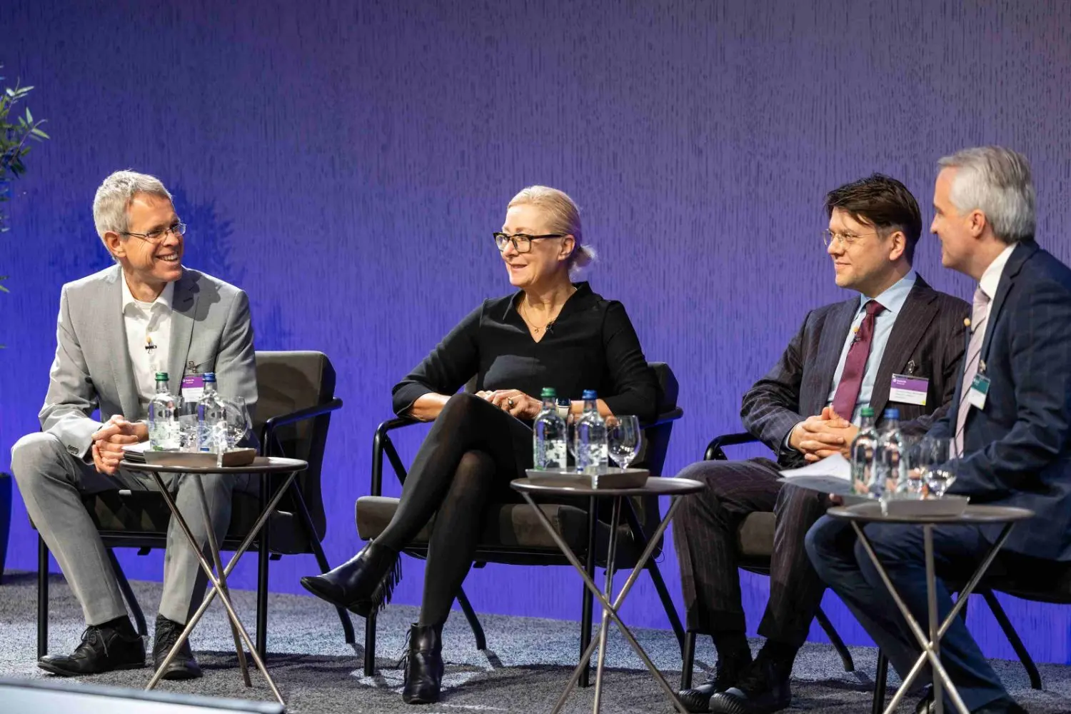 SB-20231130-SRI-ResilienceSummit-0697